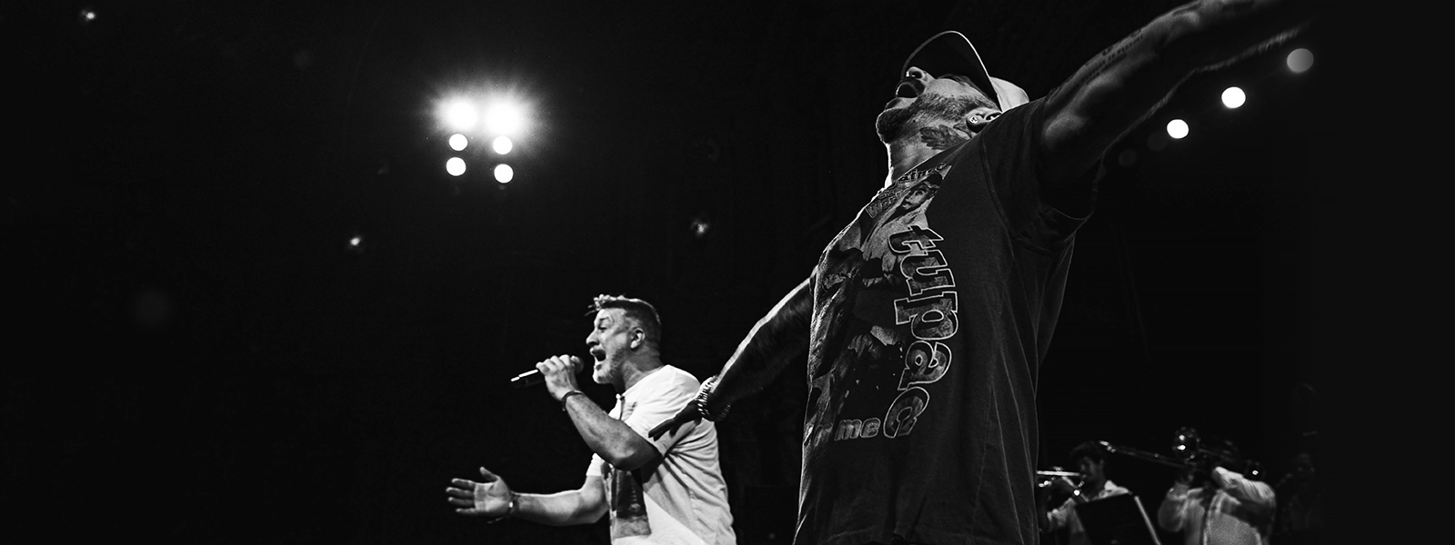 1600x600_JoeyFatoneAjMcLean_onsale4